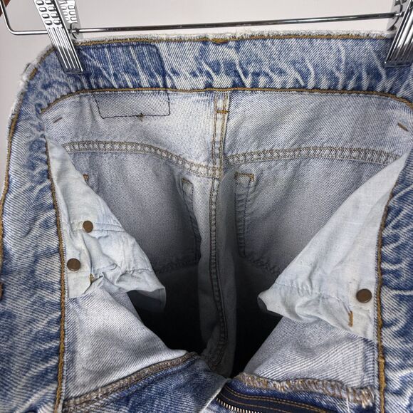 Vintage Levi’s 550 Light Stonewash, Relax Fit Tapered High-Waisted Mom Jeans - Picture 4 of 11